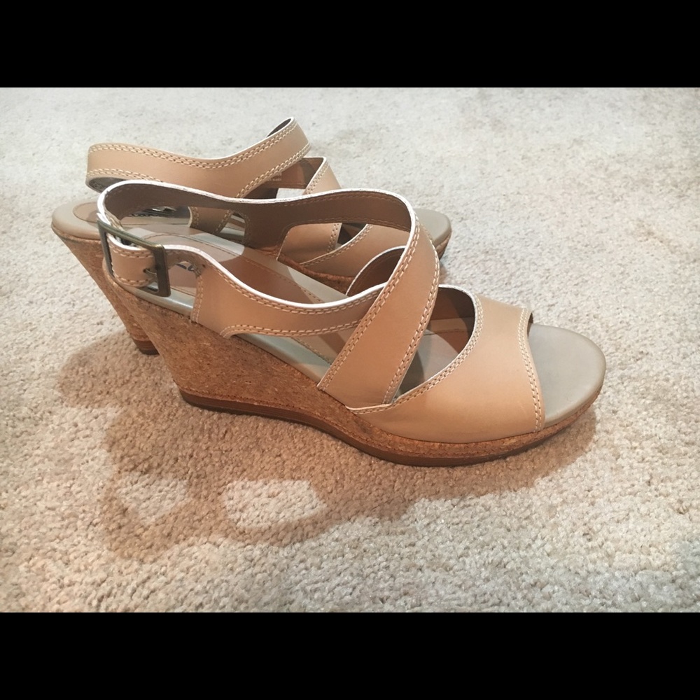 Clarks wedge sandals